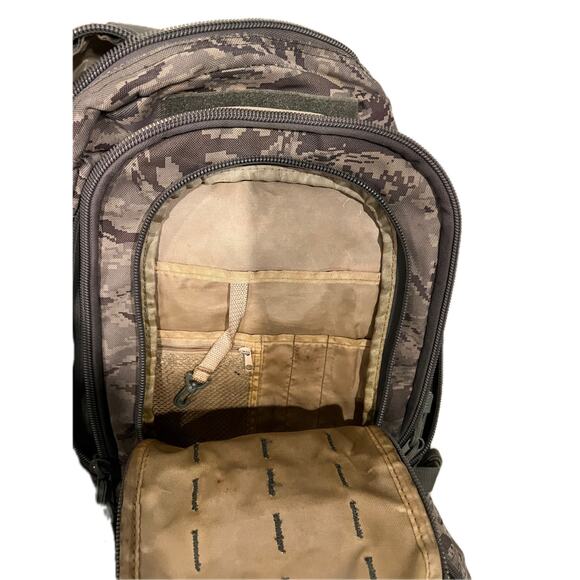 Mercury Green Brown Camo XL Tactical Backpack - Picture 3 of 5